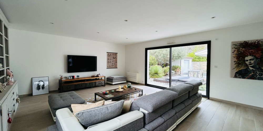 maison à ST JEAN D ILLAC (33127)